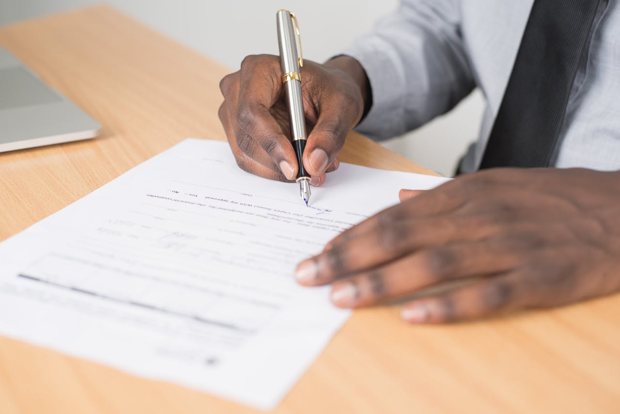 Business Image Cytonn 955389